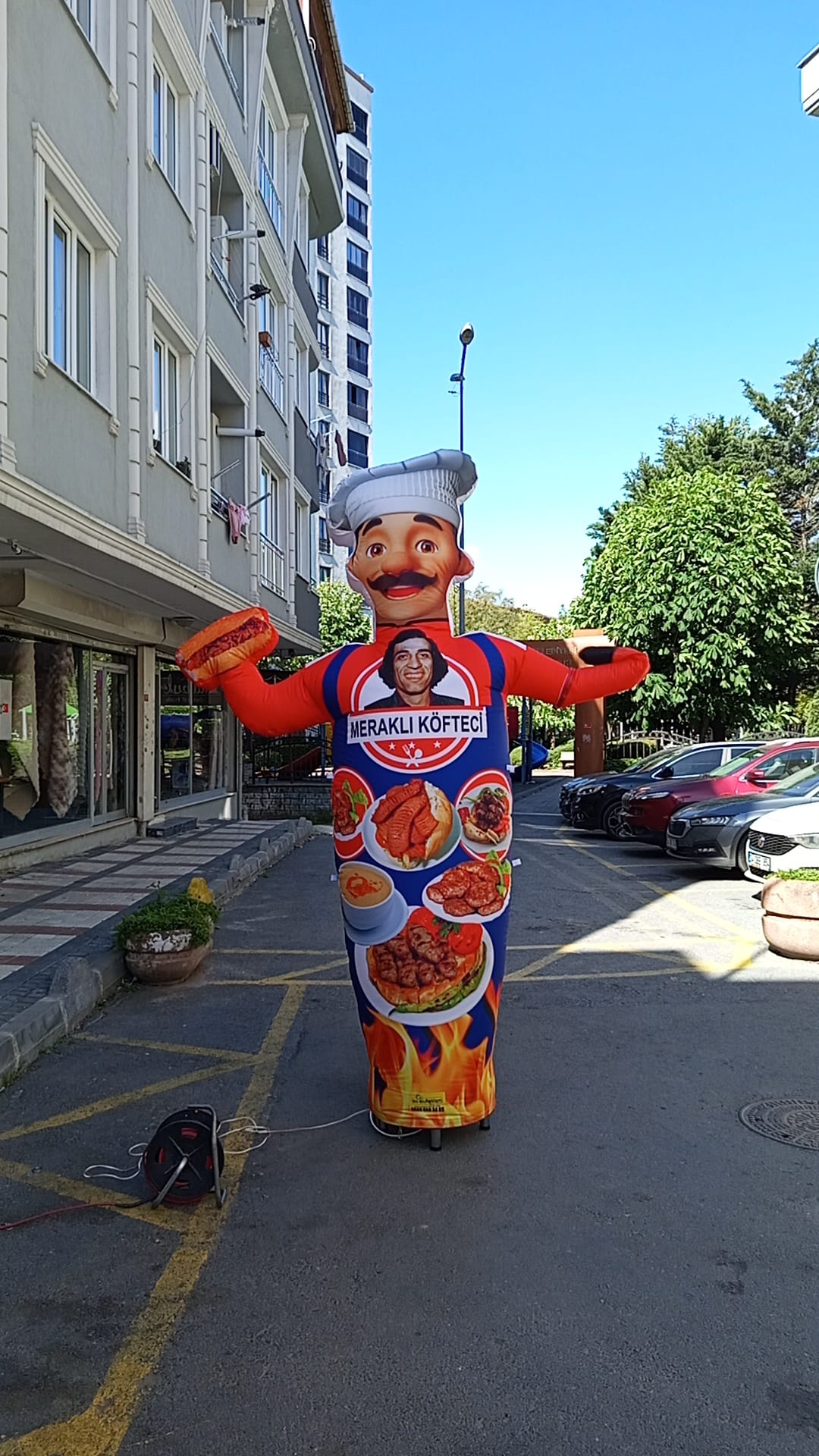 Köfteci Reklam Maskotu Adam Figür Gelgel Balonu